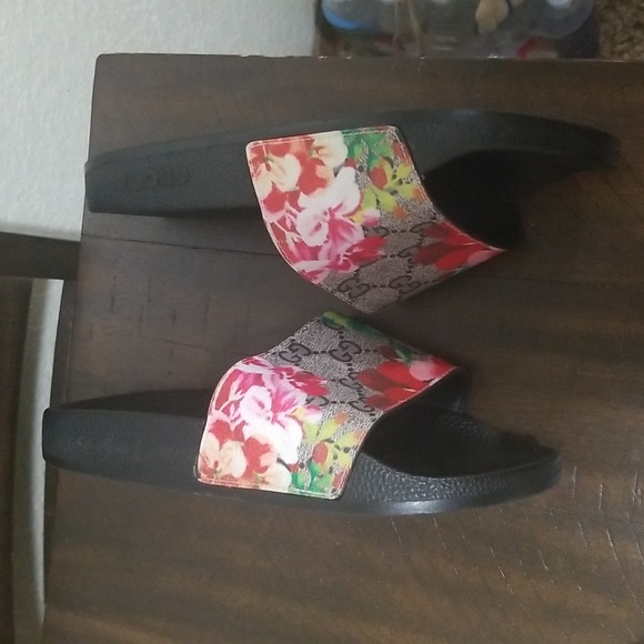 Gucci floral slide sandal 38